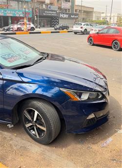 نیسان ئەلتیما